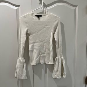 White sweater with cute deataling